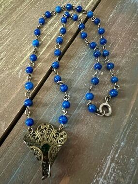 Vintage 1930s Lapis Lazuli filigree pendant necklace w central green stone